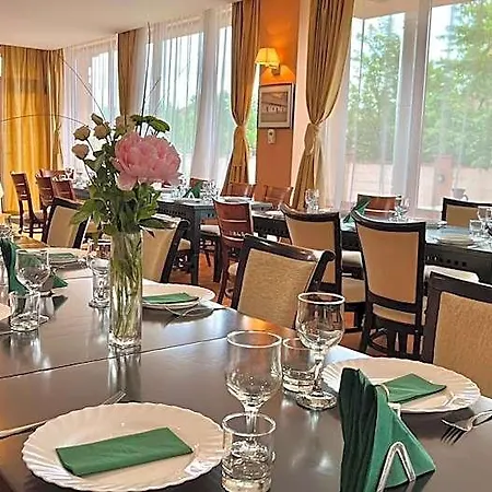 Hotel Oxford Inn&suites 3*