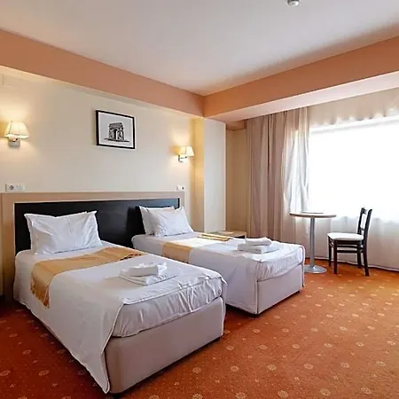 Oxford Inn&suites 3*